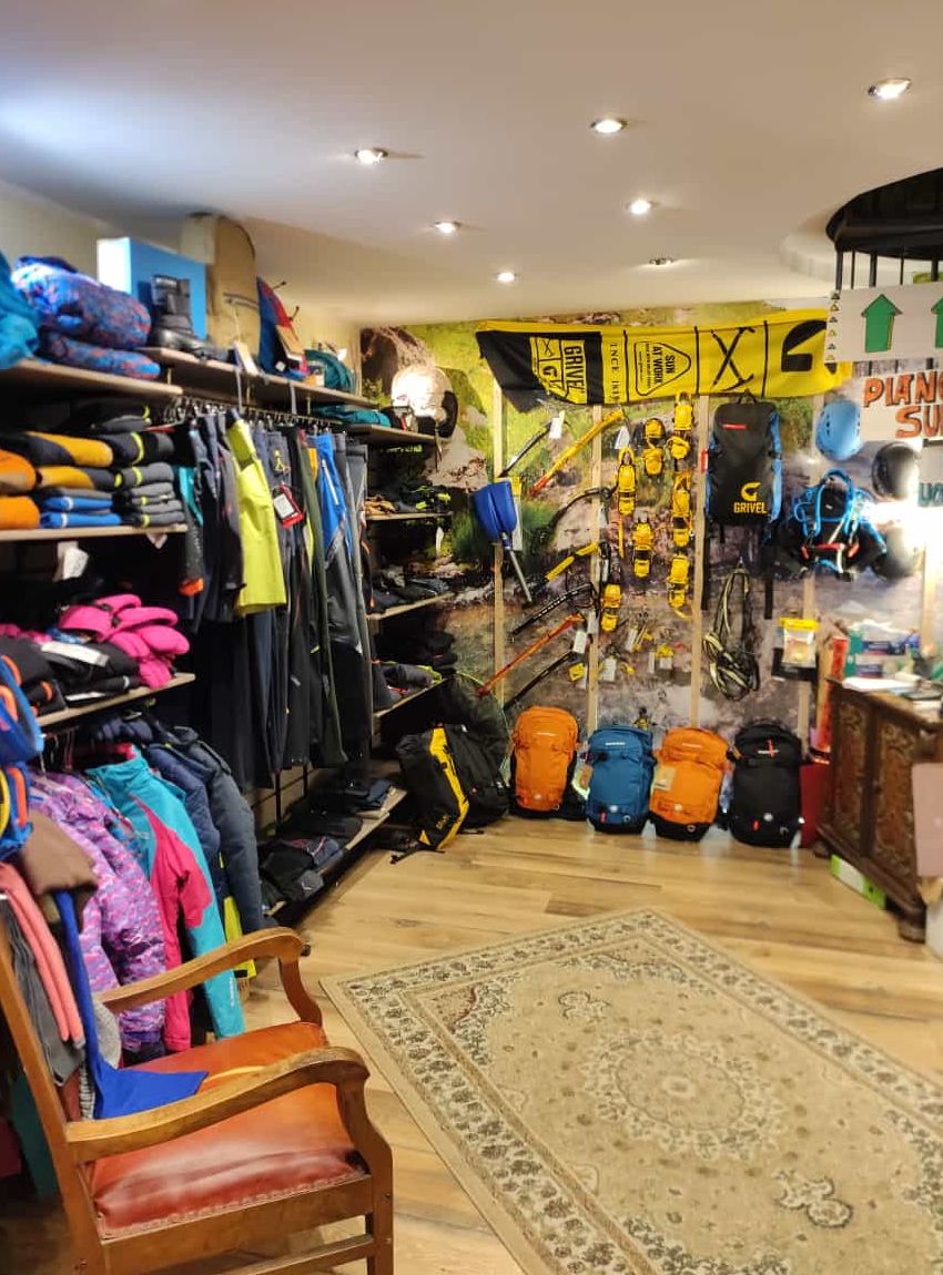 survivor store l'aquila