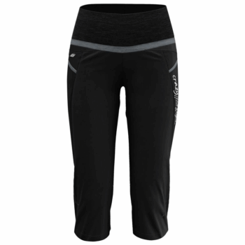 Crazy Mid Short Exit Woman